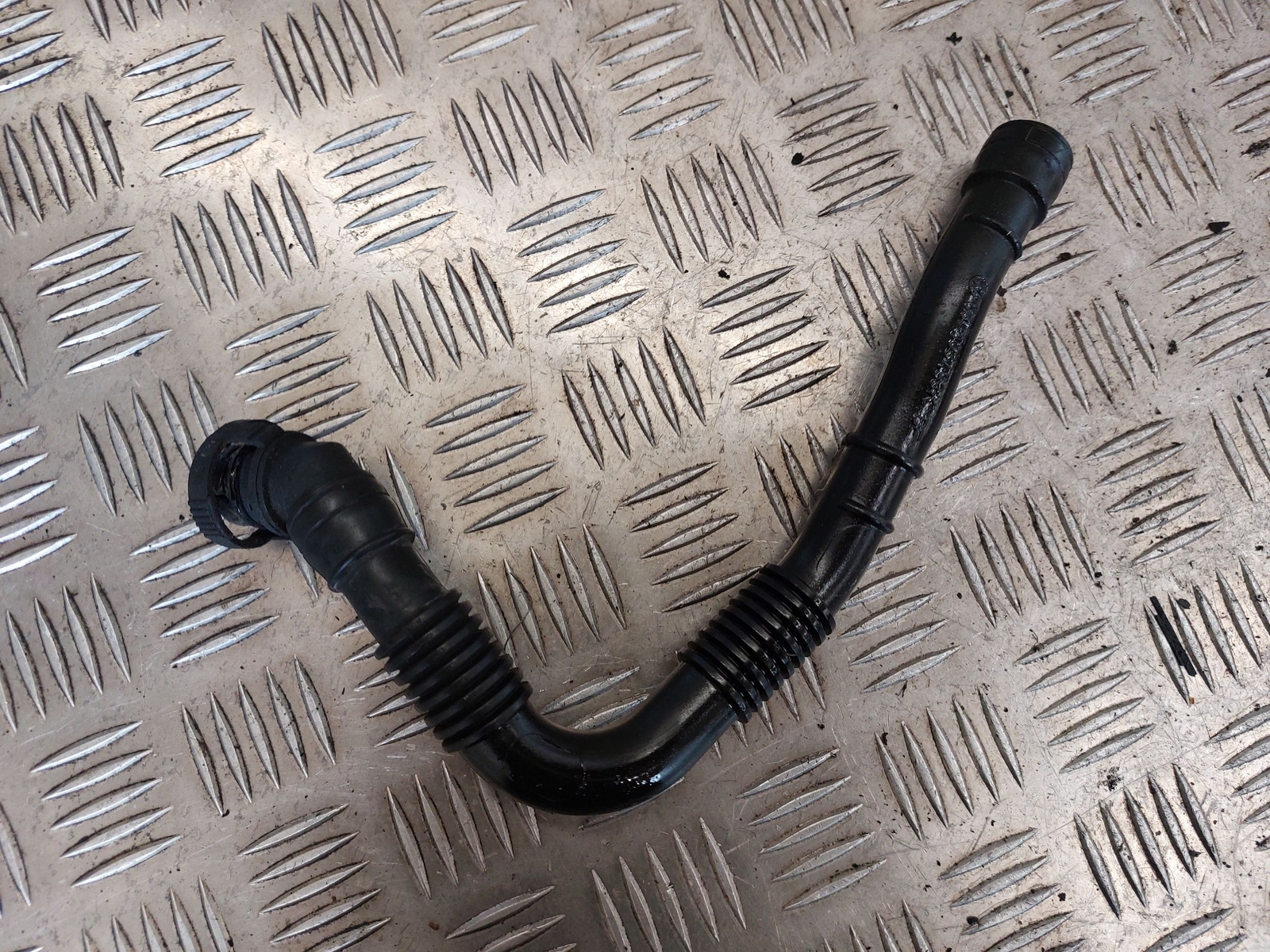 VW TRANSPORTER T5 T6 2.0 TDI DIESEL CRANKCASE BREATHER PIPE HOSE