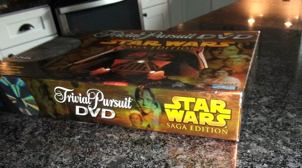STAR WARS - TRIVIA PURSUIT GAME - SAGA EDITION - 100% Complete - Image 2 of 4