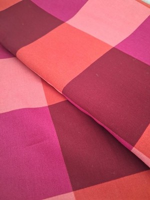 Reststück Öko-Tex Satin-Baumwolle Karos 180 cm x 146 cm