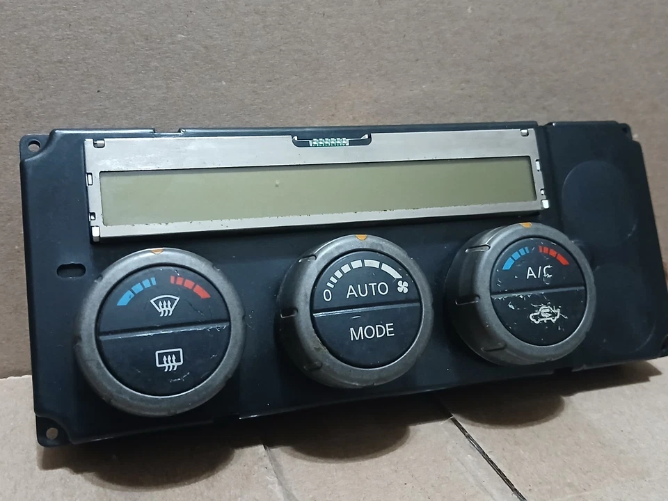 2004-2007 OEM Nissan Titan HVAC Digital Temp Climate Control Unit..{Video} - Image 3 of 4