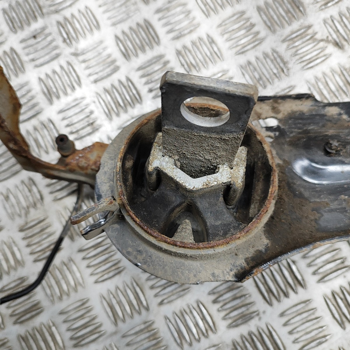 VOLVO XC60 MK1 Rear Right Wheel Hub 31476210 2.4 Diesel 140kw 2017 