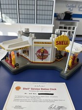 Danbury Mint Lighted Shell Service Station w/Clock