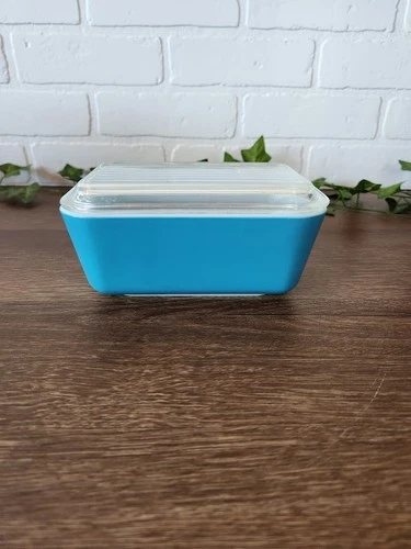 Vintage PYREX #0502 Primary Blue Rectangular Refrigerator Dish w/ 502 C Lid.
