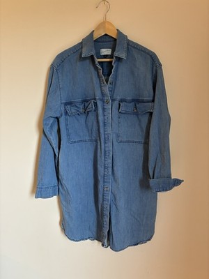 Universal Thread Blue Denim Button-Up Shirt L Long Sleeve Point Collar Pockets