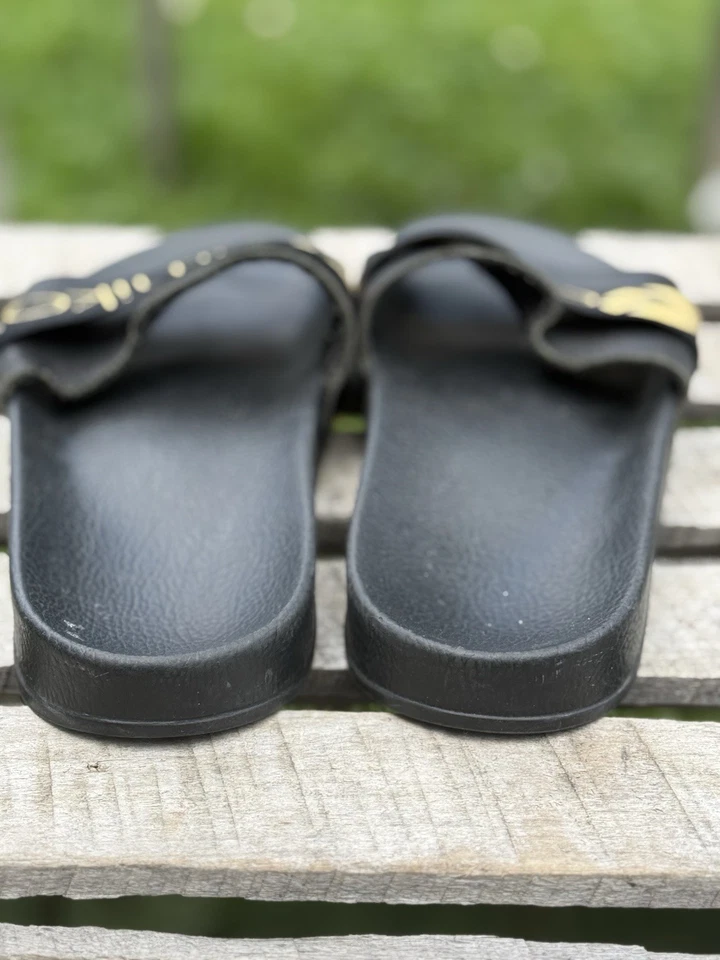  Slides masculinos Ethika preto com costura dourada tamanho 10 - Imagem 4 de 4