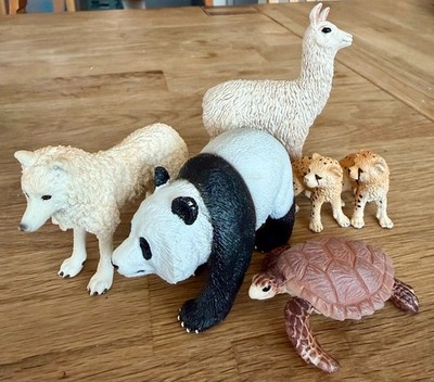 Schleich Figurensammlung - Esel, Waschbär, Hase, Otter, Nashorn, Zebra, Alpaka