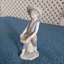 Figur feines Porzellan Zaphir Spanien Junge Kartoffeln 22 cm