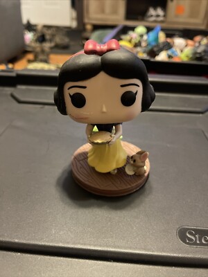 Funko POP! Disney Princess #1019 Snow White Ultimate Princess Vinyl figure OOB