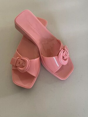 VERONICA BEARD DAVINA JELLY SLIDES IN DRAGON FRUIT US SIZE  6 M