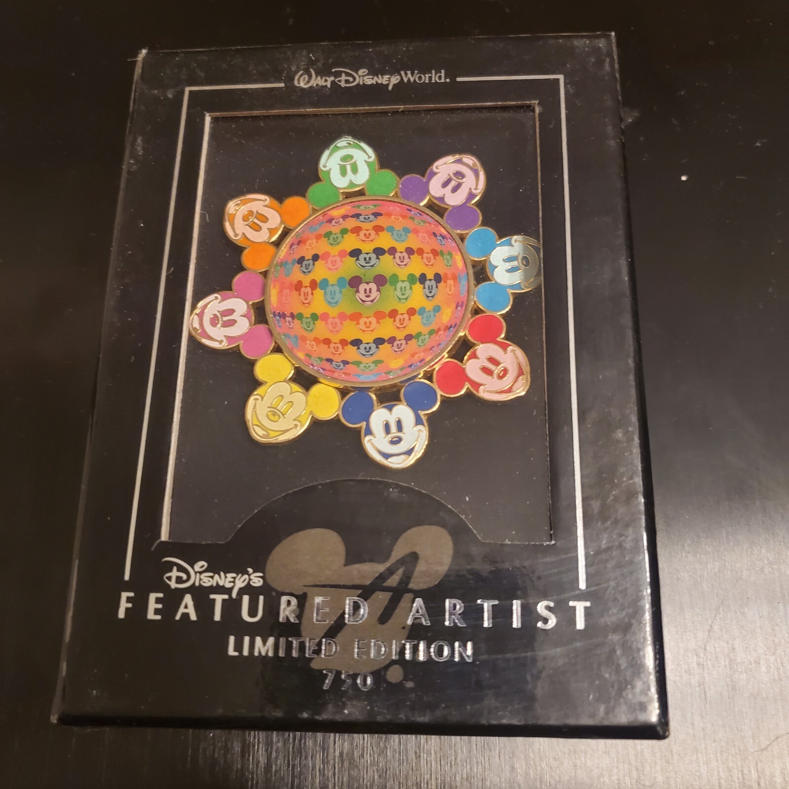 2004 WDW Featured Artist Pin #3 "Pop Art Mickey" Jumbo Spinner Pin LE 750 NIB