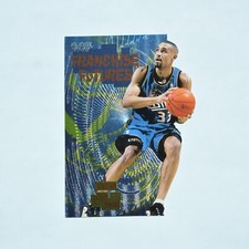 1997-98 Grant Hill Detroit Pistons Fleer Franchise Futures Card