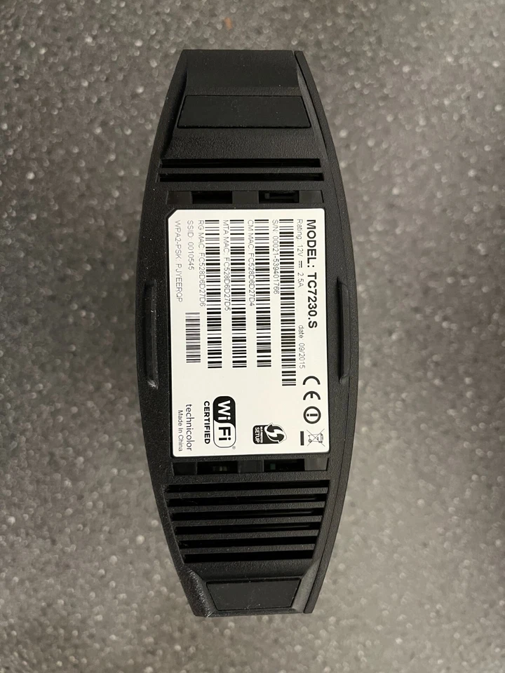 Technicolor TC7230.S Cable Modem Router - Wi-Fi Certified - Dual Band - Used - Image 3 of 4