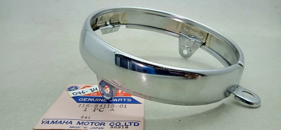 Llanta de faros Yamaha U7 U5 U5E NOS Japón 116-84115-01 Foto 4 de 4