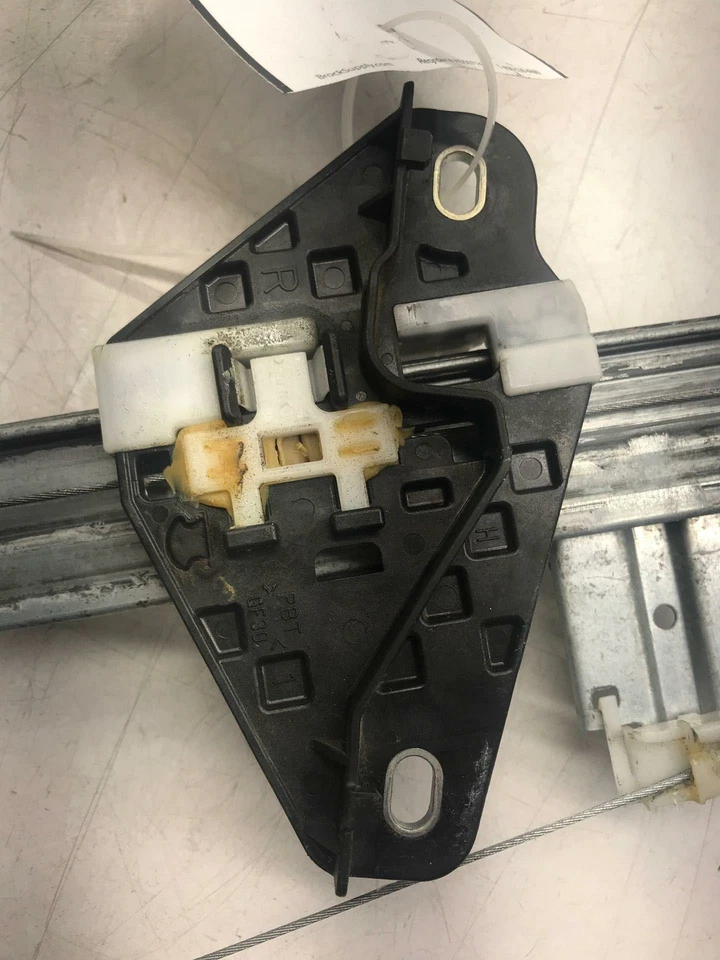 2011 HONDA FIT Front Door Power Window With Motor Regulator Right Passenger Side - Image 3 of 4