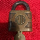 Yale Keyed Padlocks w/ 2 Keys Lot of 2 Antique Brass Brown/Black YA-870 — photo 8