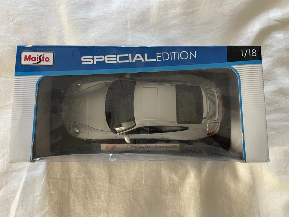 Maisto escala 1:18 diecast plata Porsche 911 Carrera 4S modelo coche 9” coleccionable Foto 2 de 4
