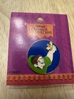 Disney Hunchback of Notre Dame Quasimodo and Bird on Blue Circle Pin — photo 1