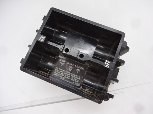 SQUARE D FSP-230 2 Pole 30 Amp Fuse Block (N-224032) W/O Pull-Out Handle