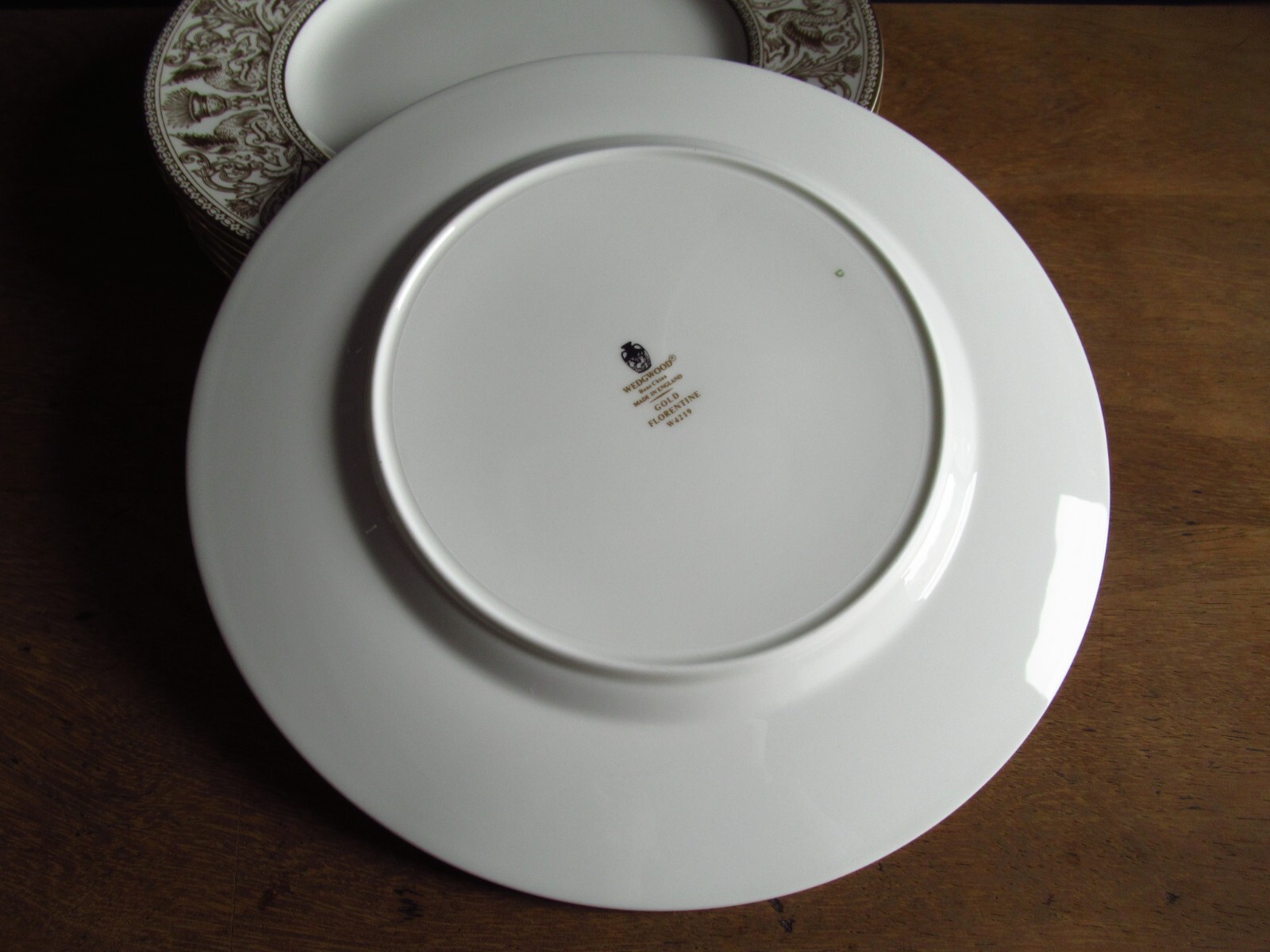 VINTAGE WEDGWOOD CHINA FLORENTINE GOLD GILDED DINNER PLATES SET OF 6