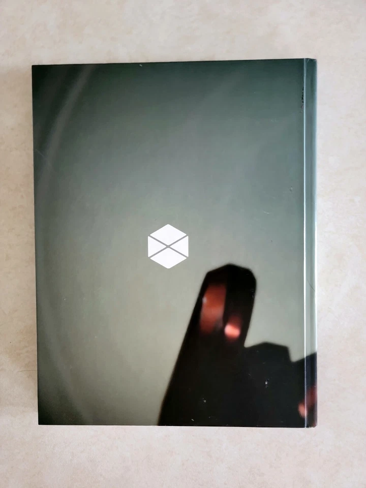 Destiny Edición Limitada Guía de Estrategia: COMO NUEVO: Cubierta Titan: Sin Chaqueta Antipolvo Foto 2 de 4