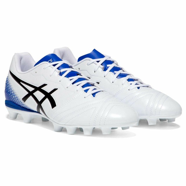 asics soccer boots