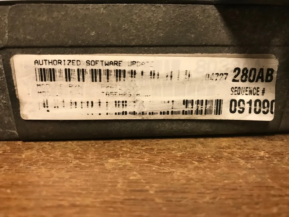 2000 DODGE CARAVAN ENGINE COMPUTER P04727280AB — 第 2/3 张图片