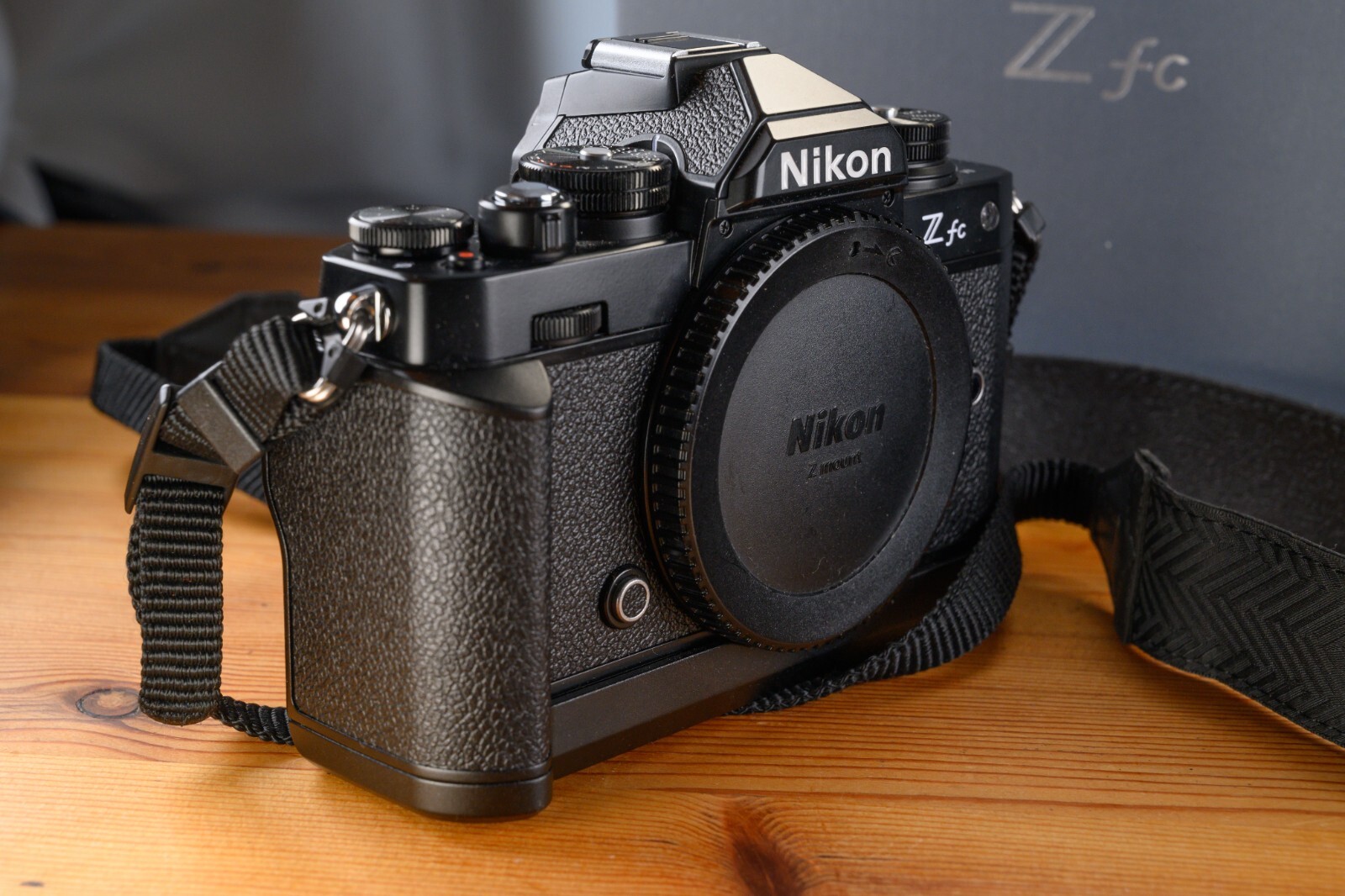 Nikon Zfc APSC 20.9MP Mirrorless Z Mount Camera Black With Grip