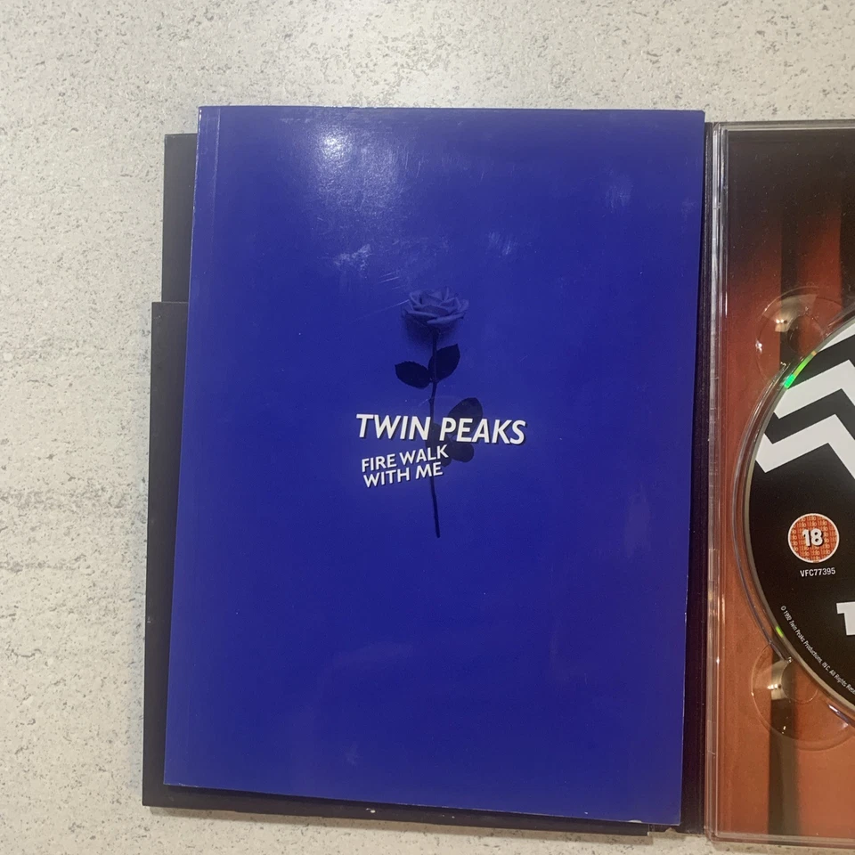 Twin Peaks Fire Walk With Me Dvd   SO RARE OOP R2UK DISC LOVELY THICK BOOKLET 18 - Image 3 of 4