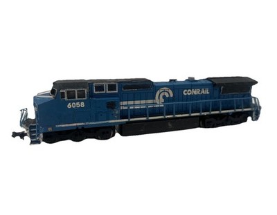 N Scale Spectrum By Bachmann GP-40 Conrail Diesel Locomotive 6058