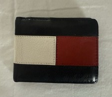 Tommy Hilfiger Men's Premium Leather Double Billfold Passcase Rfid Wallet Navy