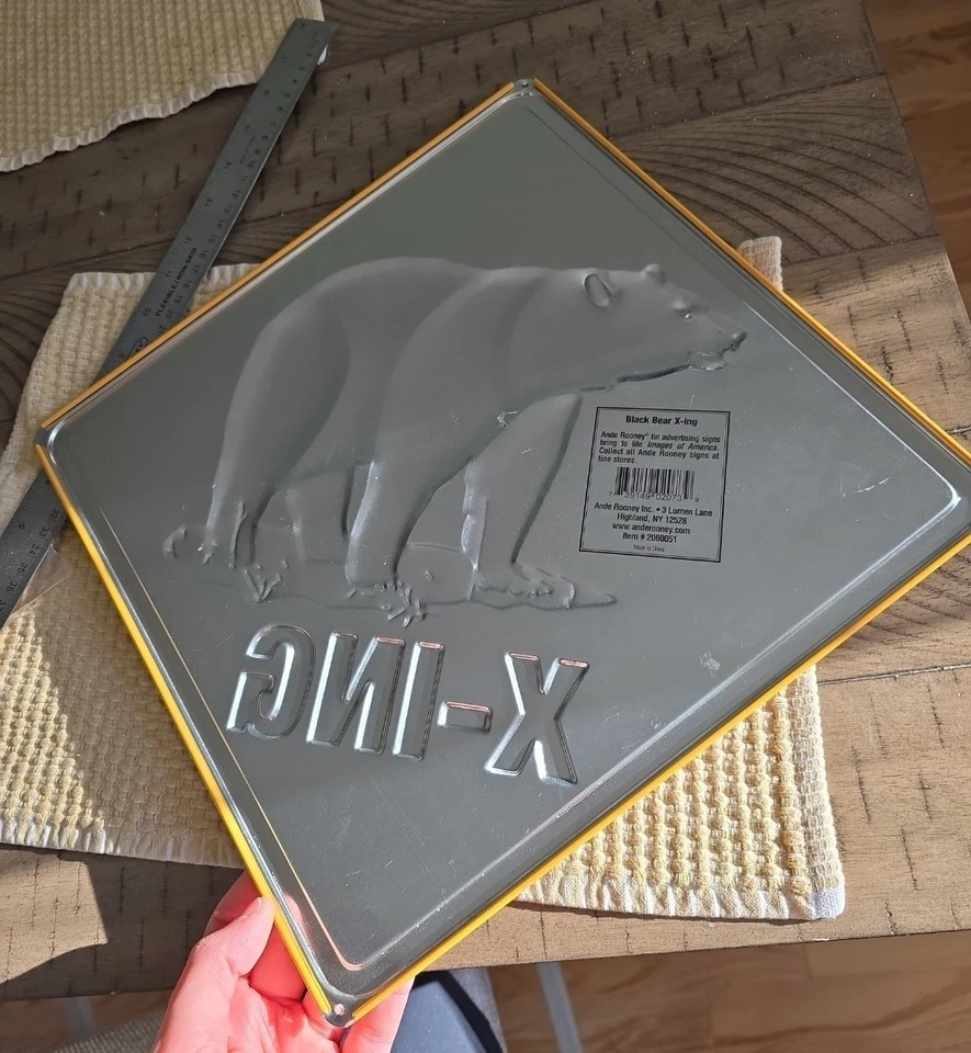 Oso de metal de aluminio con símbolo de cruce señal de tráfico Xing 12x12 Foto 2 de 2