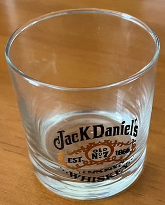 JACK DANIELS OLD NO. 7 TENNESSEE WHISKEY ROCKS GLASS WITH BLACK & GOLD DETAILING