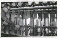 1971 Press Photo Goodyear Tire & Rubber Co. machine - RRY00127