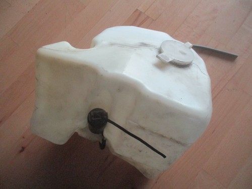 BMW E36  320 323i 318i  Scheibenwaschwasser Behälter Wischwasserbehälter Pumpe