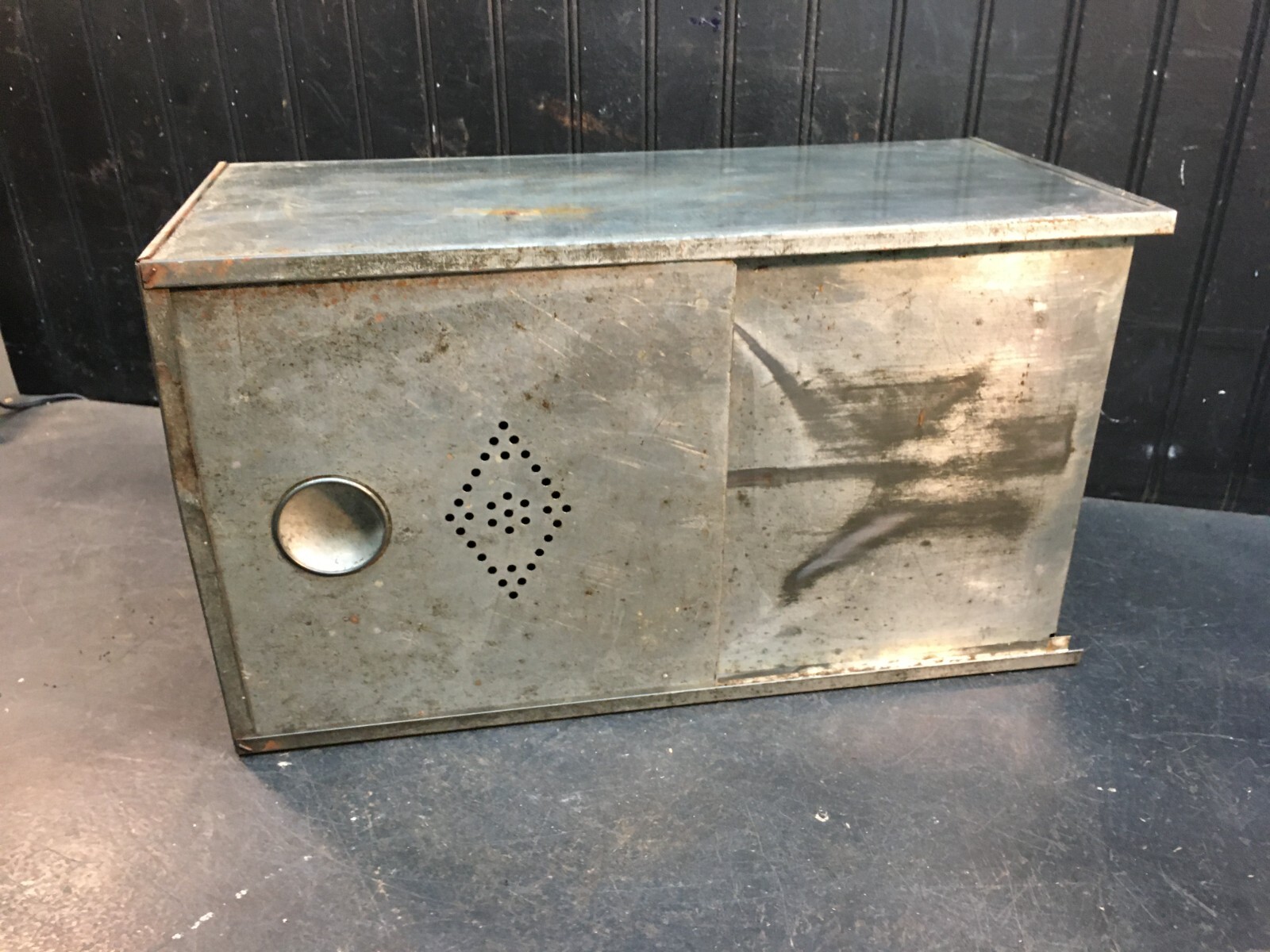 Vintage Farm House Galvanized Bread box Pie Safe Kitchen Storage Box 17