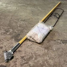 GENUINE JOE Handle & Mop Sz 24", Natural Wood 54101 (New Other, Distressed Box)