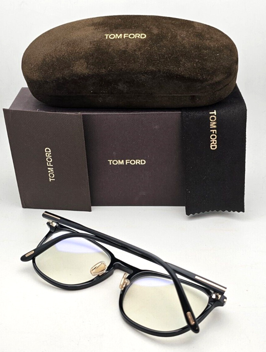希少 TOM FORD サングラス　Von Bulow TF521 01X 50015374-1.jpg