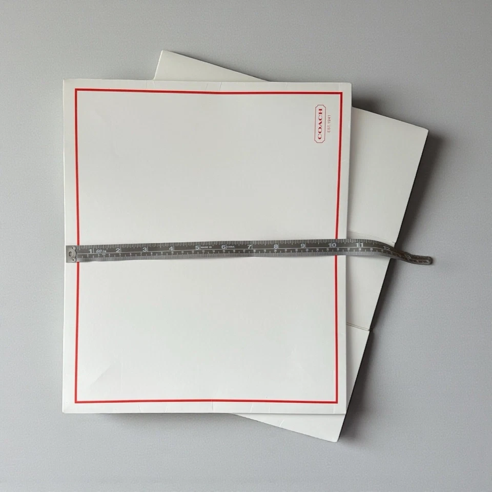 Vintage COACH Gift Box 12.5 x 10.5 x 4.5 White Red Empty  - Image 3 of 4