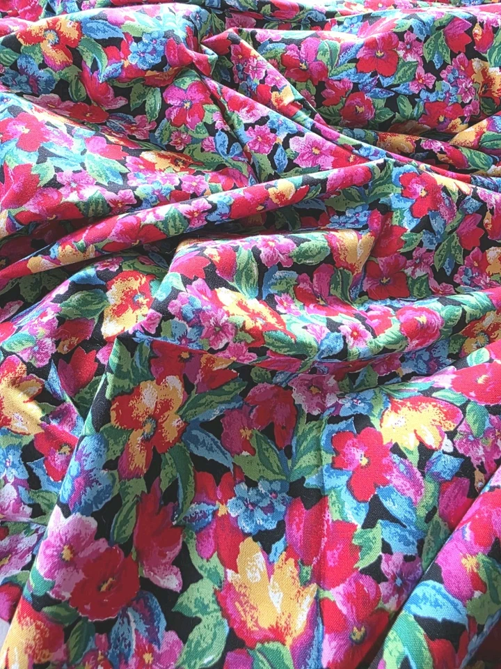 1 Yard Vintage Robert Kaufman Co. Bright Floral Cotton Material 43 In. Wide - Image 4 of 4