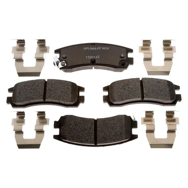 For Chevy Monte Carlo 95-99 Raybestos R-Line Semi-Metallic Rear Disc Brake Pads Foto 2 de 2