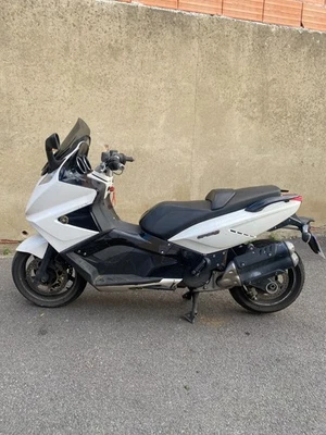 Ensemble de pièces détachées et moteur de GP 800 GILERA à la demande - Photo 1/4