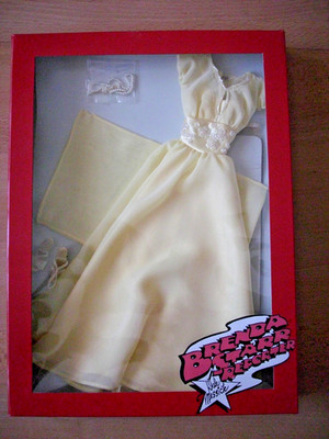 Tonner Brenda Starr Outfit ''Royal Wedding'' komplett, OVP