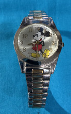 Vintage Disney Mickey Mouse Wristwatch Dome Face MCK579 Stretch Bracelet Watch