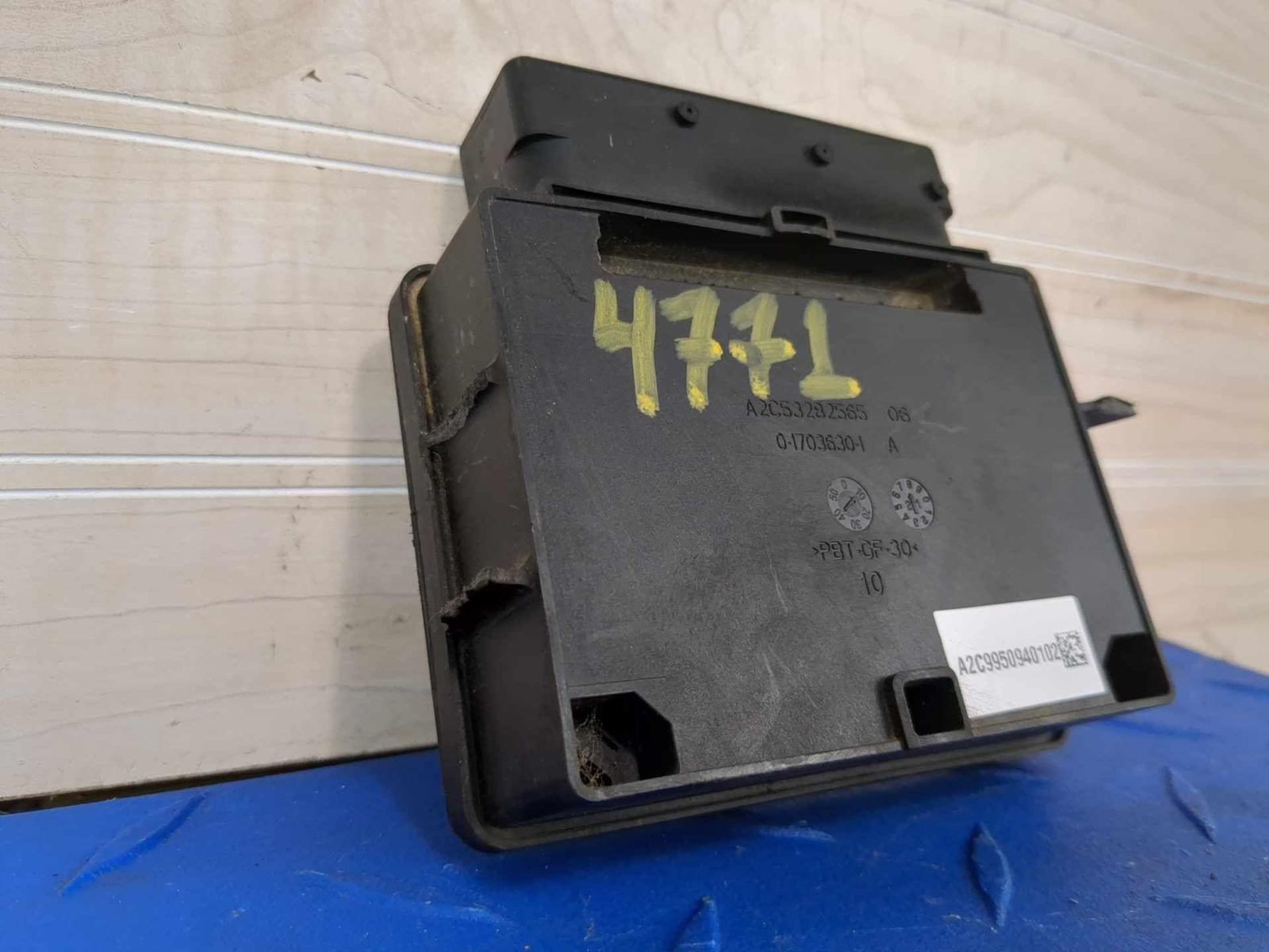 2022 Audi R8 Performance - OEM Emergency Brake Control Module 4S0907801 6k Mi