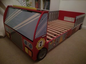 kidkraft firetruck bed