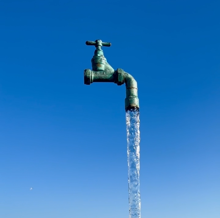 Magic Floating Tap Impossible Magic Floating Tap Water Feature | eBay UK