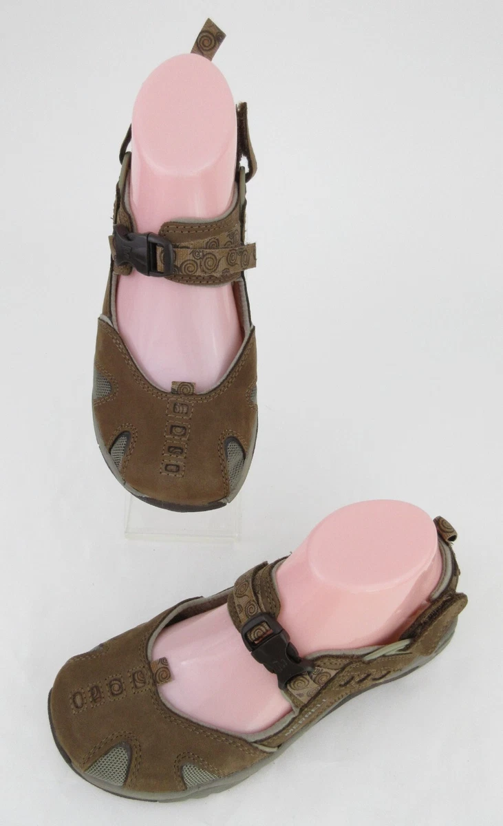 Merrell closed toe sandals sale