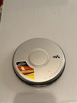 Tragbarer CD Player Sony D-EJ021 - Bild 1 von 4