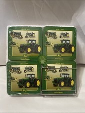 Lot de 4 anciens enduits John Deere en métal avec support - dos liège vert - scellé