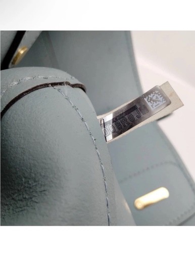 Borsa tote Chloe Aby in pelle blu chiaro con pochette - Foto 9 di 9